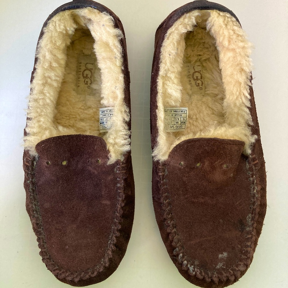 UGG Women’s Mocassin, Dark Brown, Size 6
